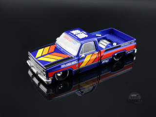 MINI GT Kaido House 099 Chevrolet Silverado Kaido Works V2