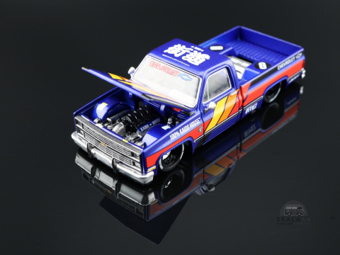 * MINI GT * Kaido House * 009 * Chevrolet Silverado * Kaido Works V2 * * MINI GT * Kaido House * 009 * Chevrolet Silverado * Kaido Works V2 *