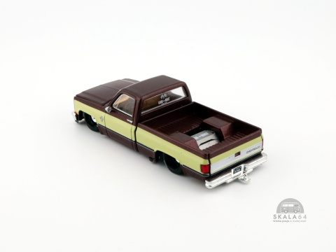 * MINI GT * Kaido House * 145 * Chevrolet Silverado Kaido Vintage Spec V1 * Brown / Cream *