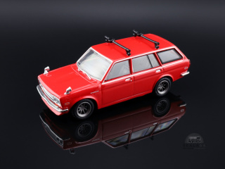 TARMAC WORKS Datsun Bluebird 510 Wagon Red + Bicycle