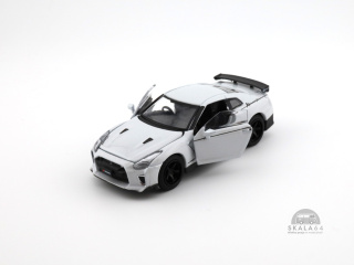 ERA CAR Nissan GT-R (R35) ADVAN Racing GT (White)