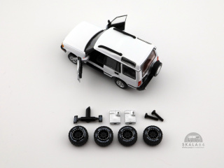 BM CREATIONS BMC Land Rover 1998 Discovery 1 White LHD