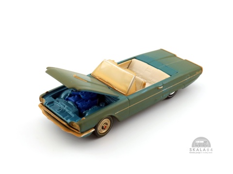 * GREENLIGHT * 1967 Ford F-250 * 1966 Ford Tunderbird Convertible * Enclosed Car Trailer * Thelma & Louise * * GREENLIGHT * 1967 Ford F-250 * 1966 Ford Tunderbird Convertible * Enclosed Car Trailer * Thelma & Louise *