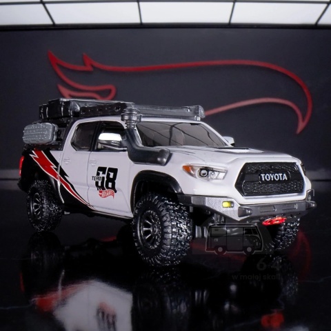 * HOT WHEELS * Elite64 * Mod Shop * '17 Toyota Tacoma *