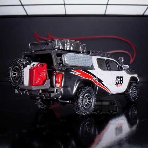 * HOT WHEELS * Elite64 * Mod Shop * '17 Toyota Tacoma *