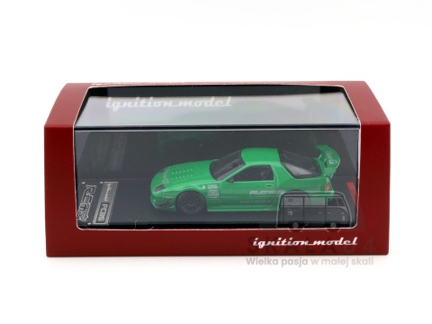 Model samochodu Mazda RX-7 FC3S RE Amemiya Green Metallic  w skali 1:64 - pudełko