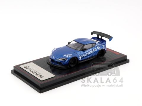 Model samochodu Toyota Pandem Supra A90 Blue Metallic w skali 1:64 - przód