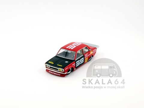 Model samochodu Kaido House 003 Datsun 510 Pro Street SK510 Red  w skali 1:64 - przód