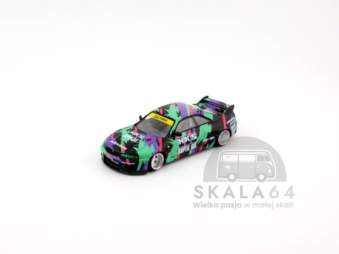 Model samochodu Kaido House 129 Nissan Skyline GT-R R33 HKS V1 w skali 1:64 - przód