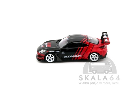 Model samochodu Toyota GR86 HKS Type R ADVAN 2022 Tokyo Auto Salon w kali 1:64 - bok