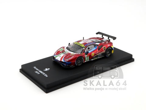 Model samochodu Ferrari 488 GTE Evo 2019 Red White Blue w skali 1:64 - przód