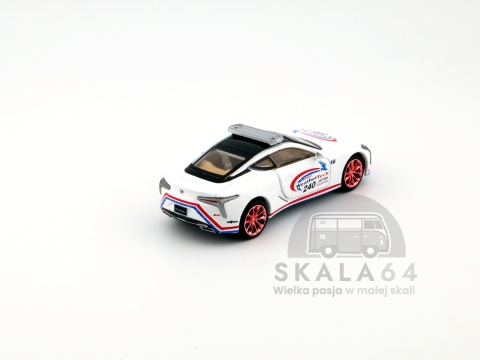 Model samochodu Lexus LC500 Safety Car 1st Special Edition w skali 1:64 - tył