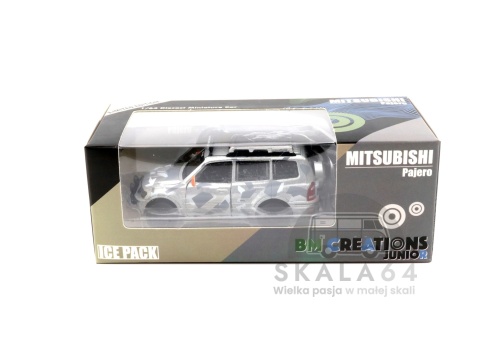 Model samochodu Mitsubishi Pajero III Ice Pack w skali 1:64 - pudełko