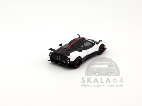 Model samochodu Pagani Zonda Cinque Bianco Benny w skali 1:64 - tył