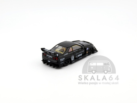 Model samochodu Nissan LB-ER34 Super Silhouette Skyline Black w skali 1:64 - tył