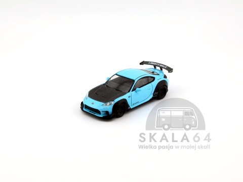 Model samochodu Toyota GR86 LB Nation Baby Blue w skali 1:64 - przód