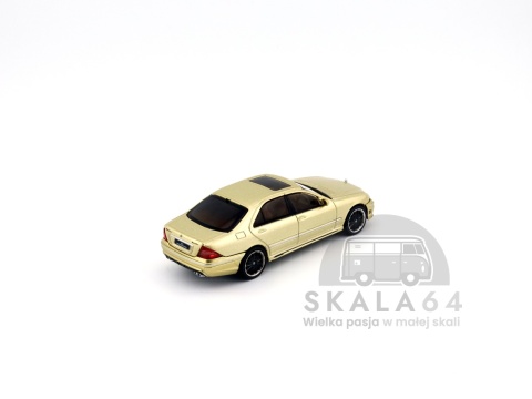 Model samochodu Mercedes-Benz S-Class Wald GOLD Special Edition w skali 1:64