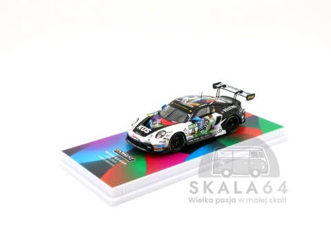 Model samochodu Porsche 911 GT3 R DTM 2023 Laurin Heinrich w skali 1:64