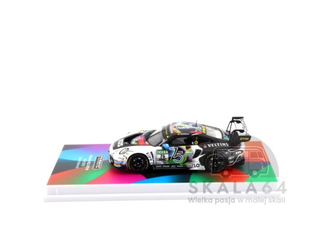Model samochodu Porsche 911 GT3 R DTM 2023 Laurin Heinrich w skali 1:64