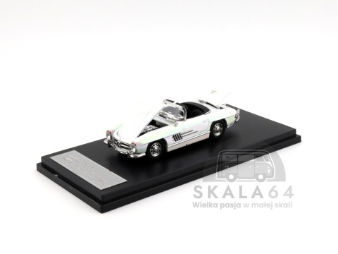 Model samochodu 1957 Mercedes-Benz 300SL Roadster w skali 1:64
