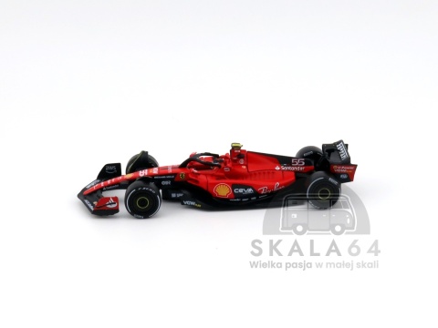 Model samochodu Ferrari SF-23 Formula 1 Gulf Air Bahrain Grand Prix 2023 #55 C. Sainz w skali 1:64 - bok