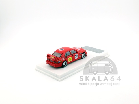 Model samochodu Mercedes-Benz 190E 2.5-16 Evolution w skali 1:64 - tył