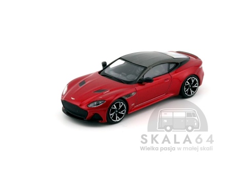 Model samochodu Aston Martin DBS Hyper Red w skali 1:64 - przód