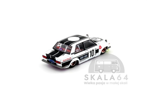 Model samochodu Datsun 510 Street Team XMM V1 w skali 1:64 - tył
