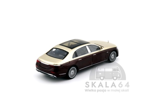 Model samochodu Mercedes-Maybach S680 Gold Dark Red Metallic w skali 1:64 - tył
