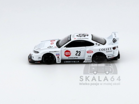 Model samochodu Nissan LB-Super Silhouette S15 Silvia Athlete w skali 1:64 - bok
