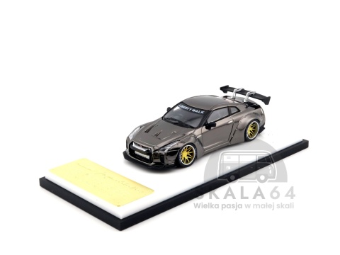 Model samochodu Nissan GT-R R35 Liberty Walk Chrome Gun Grey w skali 1:64 - przód
