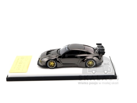 Model samochodu Nissan GT-R R35 Liberty Walk Chrome Gun Grey w skali 1:64 - bok