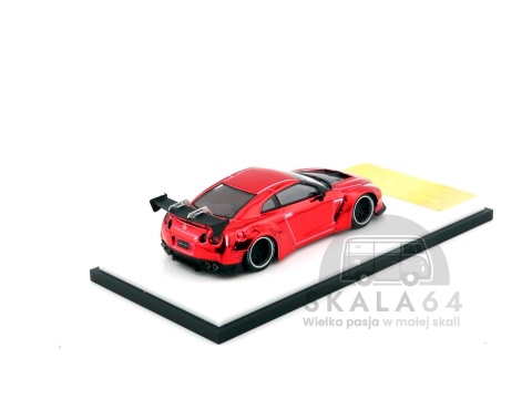 Model samochodu Nissan GT-R R35 Liberty Walk Chrome Red w skali 1:64 - tył