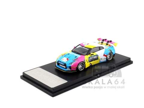 Model samochodu Nissan GT-R R35 Liberty Walk Hello Kitty Aberc Garage w skali 1:64 - przód