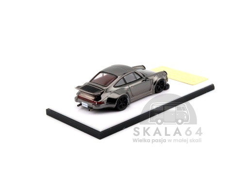 Model samochodu Porsche 911 RWB 930 RAUH-Welt Akira Nakai Chrome Gray w skali 1:64 - tył
