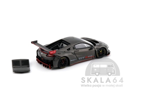 Model samochodu Honda NSX GT3 EVO22 Carbon Edition w skali 1:64 - pokrywa