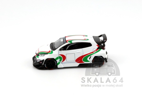 Model samochodu Toyota Yaris Pandem GR Rally Livery w skali 1:64 - bok