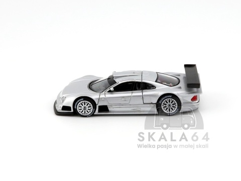 Model samochodu Mercedes-Benz CLK-GTR Silver w skali 1:64 - bok