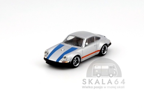 Model samochodu Porsche Singer 964 Silver Blue w skali 1:64 - przód