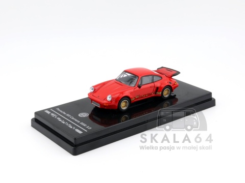Model samochodu Porsche 911 Carrera RSR 3.0 Guards Red w skali 1:64 - przód