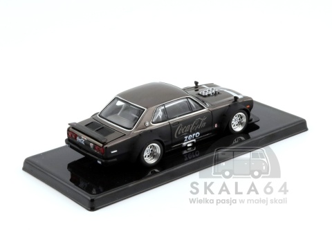 Model samochodu Nissan Skyine GT-R V8 Drift Hakosuka Coca-Cola w skali 1:64 - tył