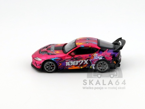 Model samochodu Toyota Supra A90 Darwin Pro 66G WBK 1087X Lion Dance w skali 1:64 - bok