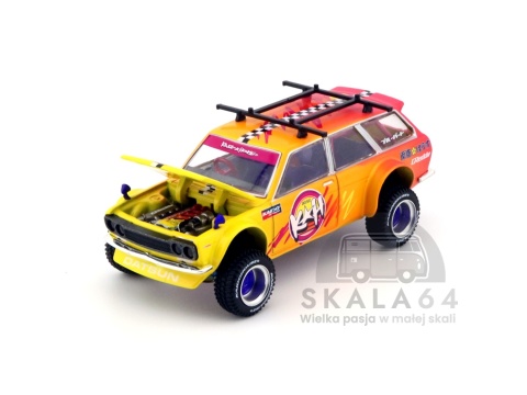 Model samochodu Datsun 510 Wagon 4x4 Kaido Islands V1 w skali 1:64 - maska