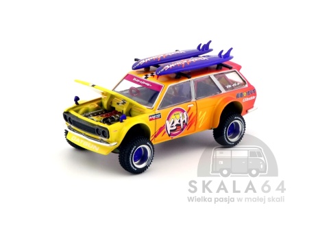 Model samochodu Datsun 510 Wagon 4x4 Kaido Islands V1 w skali 1:64 - deski