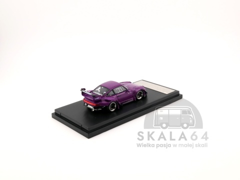 Model samochodu Porsche 911 RWB 993 Matte Purple w skali 1:64 - tył