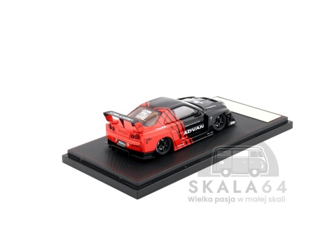 Model samochodu Nissan Skyline R34 LBWK-ER34 Liberty Walk ADVAN w skali 1:64 - tył