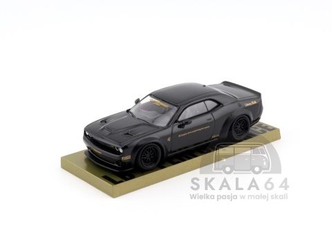 Model samochodu LB-Works Dodge Challenger SRT Hellcat Black Metallic w skali 1:64 - przód