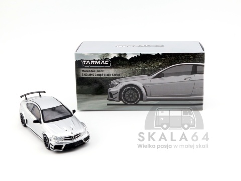Model samochodu Mercedes-Benz C 63 AMG Coupe Black Series w skali 1:64 - pudełko