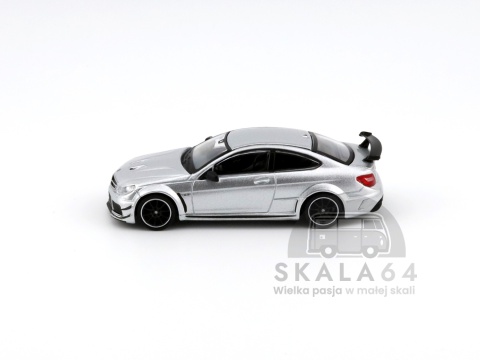 Model samochodu Mercedes-Benz C 63 AMG Coupe Black Series w skali 1:64 - bok