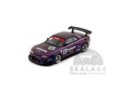 Model samochodu Nissan Skyline R32 Widebody Midnight Purple w skali 1:64 - przód